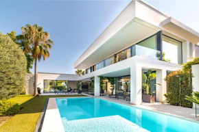 Luxury Villa MBH
